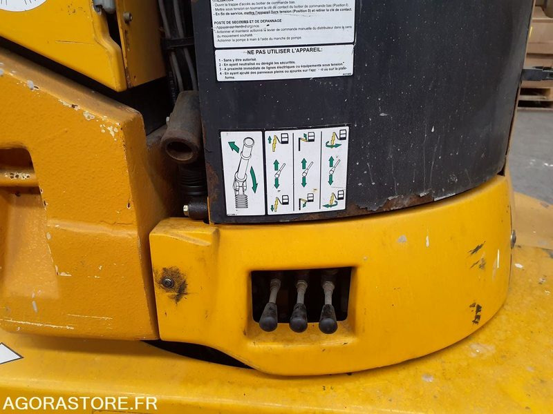 Nacelles à mât vertical GROVE TOUCAN 861 - Подъёмник: фото 5 Nacelles à mât vertical GROVE TOUCAN 861 - Подъёмник: фото 5