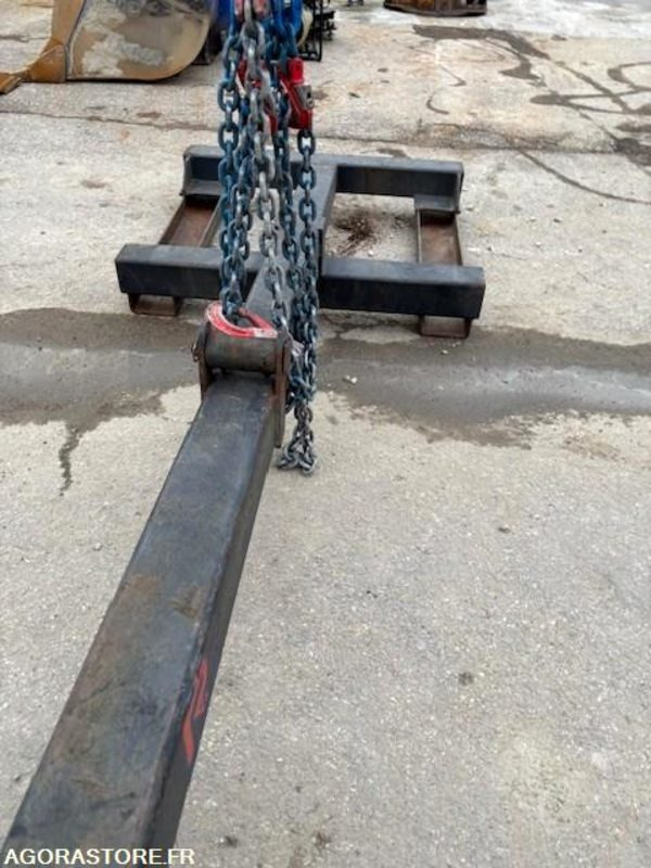 POTENCE TELESCOQPIQUE 6.00 M POUR FOURCHE - Навесное оборудование для Погрузочно-разгрузочной техники: фото 1 POTENCE TELESCOQPIQUE 6.00 M POUR FOURCHE - Навесное оборудование для Погрузочно-разгрузочной техники: фото 1