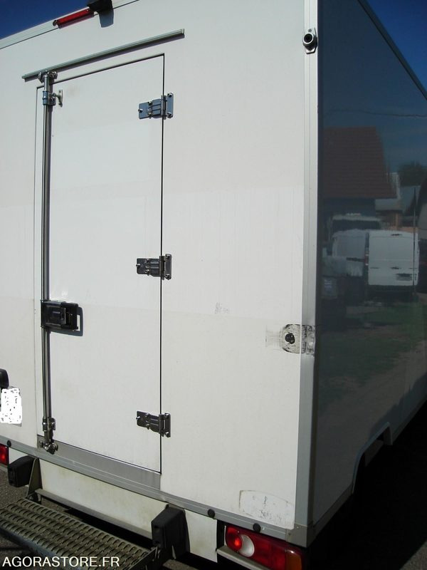 OPEL VIVARO FRIGORIFIQUE - 2017 - 159600KM - Фургон-рефрижератор: фото 3 OPEL VIVARO FRIGORIFIQUE - 2017 - 159600KM - Фургон-рефрижератор: фото 3