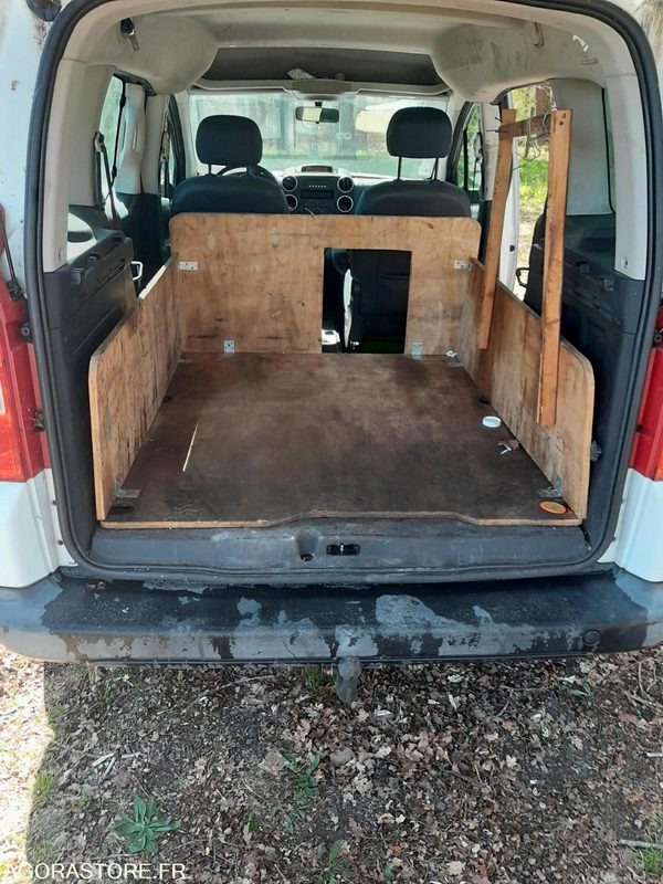 PARTNER TEPEE II 1,6 Hdi 110 FAP LOISIRS - 258846 - 2010 - Легковой автомобиль: фото 3 PARTNER TEPEE II 1,6 Hdi 110 FAP LOISIRS - 258846 - 2010 - Легковой автомобиль: фото 3