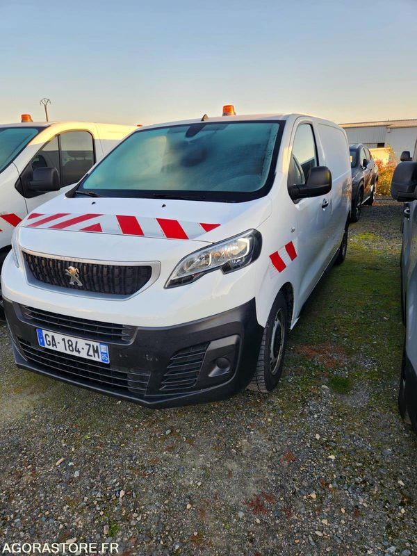 PEUGEOT EXPERT 1.5 BLUEHDI 120 - 2021 - 182104 km - Цельнометаллический фургон: фото 2 PEUGEOT EXPERT 1.5 BLUEHDI 120 - 2021 - 182104 km - Цельнометаллический фургон: фото 2