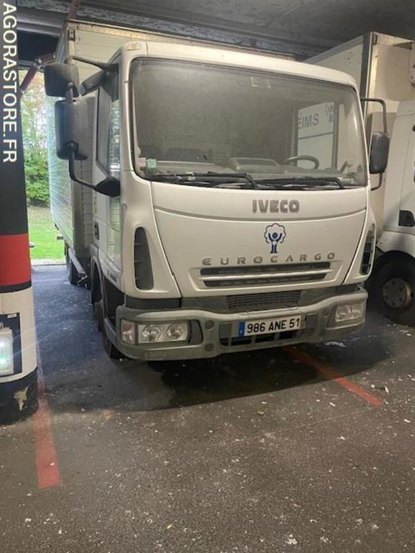 POID LOURD IVECO - Грузовик с закрытым кузовом: фото 1 POID LOURD IVECO - Грузовик с закрытым кузовом: фото 1