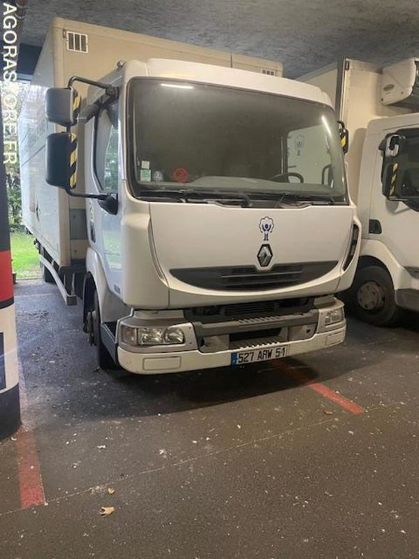 POID LOURD Renault Premium - Грузовик с закрытым кузовом: фото 1 POID LOURD Renault Premium - Грузовик с закрытым кузовом: фото 1