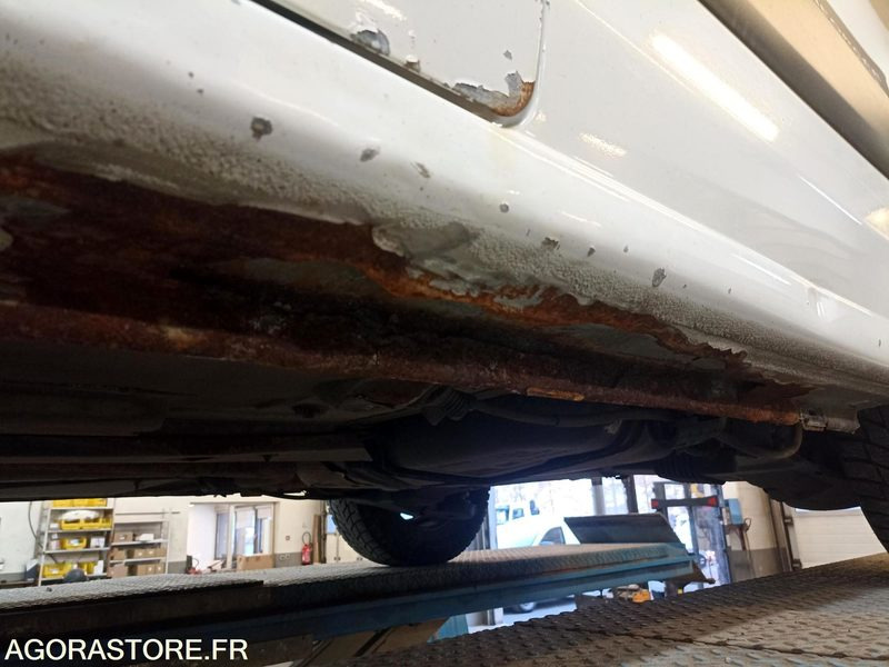 Peugeot Partner (pour pièces) - Легковой фургон: фото 4 Peugeot Partner (pour pièces) - Легковой фургон: фото 4