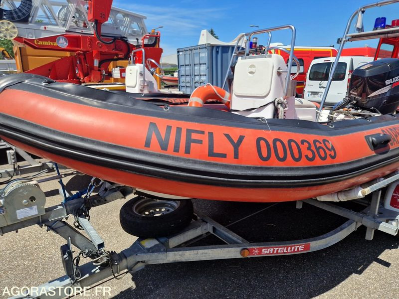 ZEPPELIN Command 15 sur remorque RSA - 2008 - Полуприцеп: фото 1 ZEPPELIN Command 15 sur remorque RSA - 2008 - Полуприцеп: фото 1