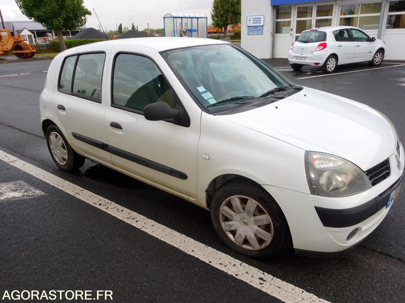 RENAULT CLIO - 2005 - 169150KM - Легковой автомобиль: фото 4 RENAULT CLIO - 2005 - 169150KM - Легковой автомобиль: фото 4