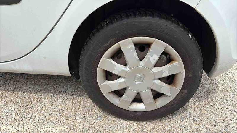 Легковой автомобиль RENAULT CLIO 3 - 197 915 Kms - 2013-CW-655-QY: фото 7