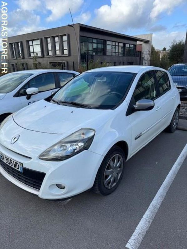 RENAULT CLIO - Легковой автомобиль: фото 2 RENAULT CLIO - Легковой автомобиль: фото 2