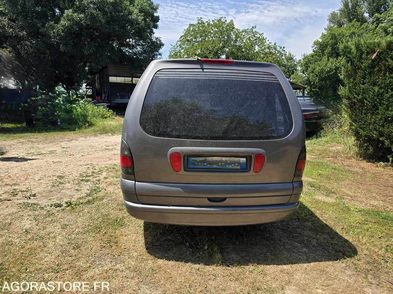RENAULT ESPACE 114cv - 1999 - Pas de CG - Легковой автомобиль: фото 4 RENAULT ESPACE 114cv - 1999 - Pas de CG - Легковой автомобиль: фото 4
