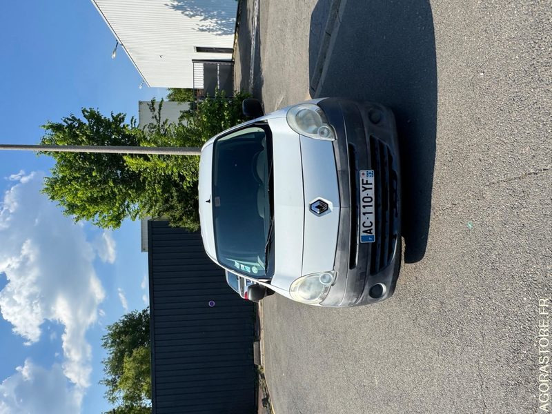 RENAULT KANGOO 1.6 90 ESSENCE - 31 000 KM - Легковой фургон: фото 3 RENAULT KANGOO 1.6 90 ESSENCE - 31 000 KM - Легковой фургон: фото 3