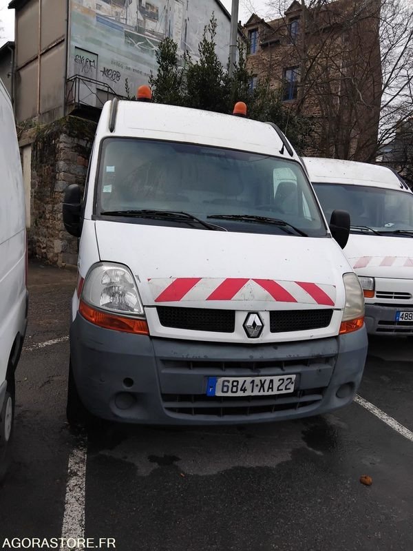 RENAULT MASTER II PHASE II -2.5DCi - 120cv - Цельнометаллический фургон: фото 2 RENAULT MASTER II PHASE II -2.5DCi - 120cv - Цельнометаллический фургон: фото 2