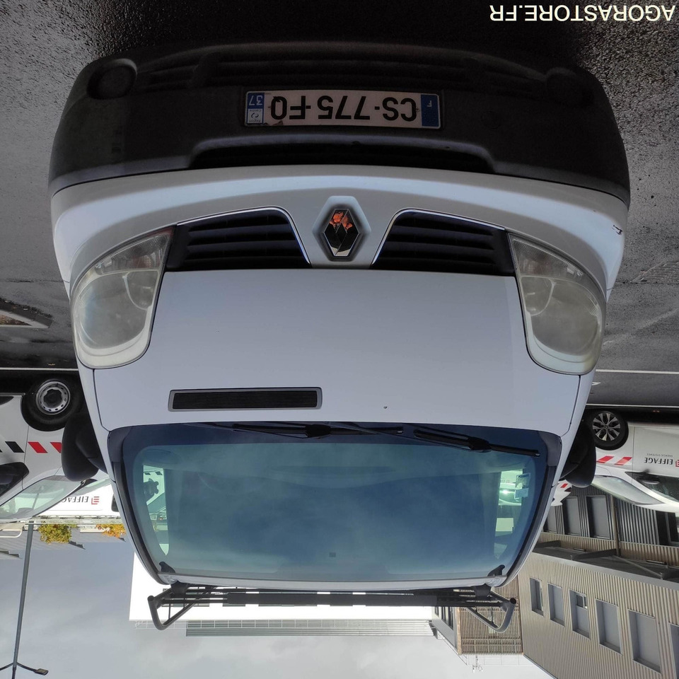 RENAULT - TRAFIC - 2013 / 171683 KMS (CS-775-FQ) - Цельнометаллический фургон: фото 1 RENAULT - TRAFIC - 2013 / 171683 KMS (CS-775-FQ) - Цельнометаллический фургон: фото 1