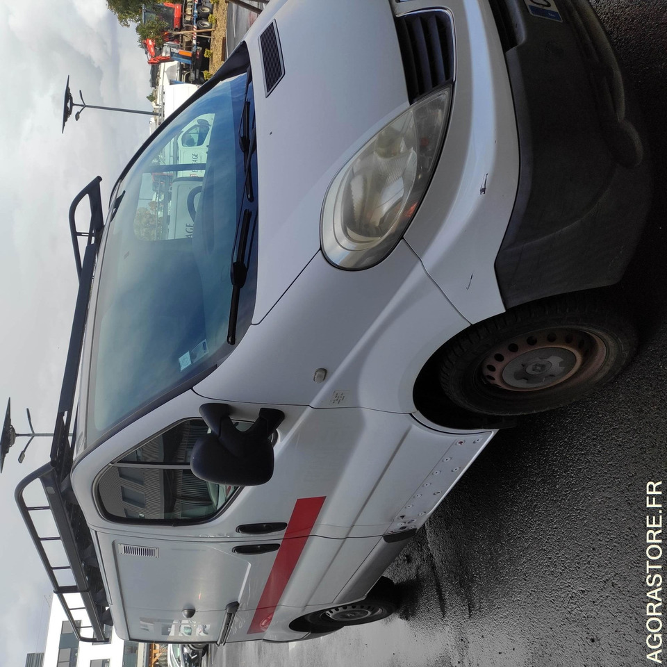 RENAULT - TRAFIC - 2013 / 171683 KMS (CS-775-FQ) - Цельнометаллический фургон: фото 3 RENAULT - TRAFIC - 2013 / 171683 KMS (CS-775-FQ) - Цельнометаллический фургон: фото 3
