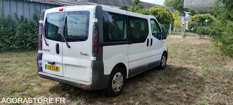 RENAULT TRAFIC II - Микроавтобус, Пассажирский фургон: фото 2 RENAULT TRAFIC II - Микроавтобус, Пассажирский фургон: фото 2