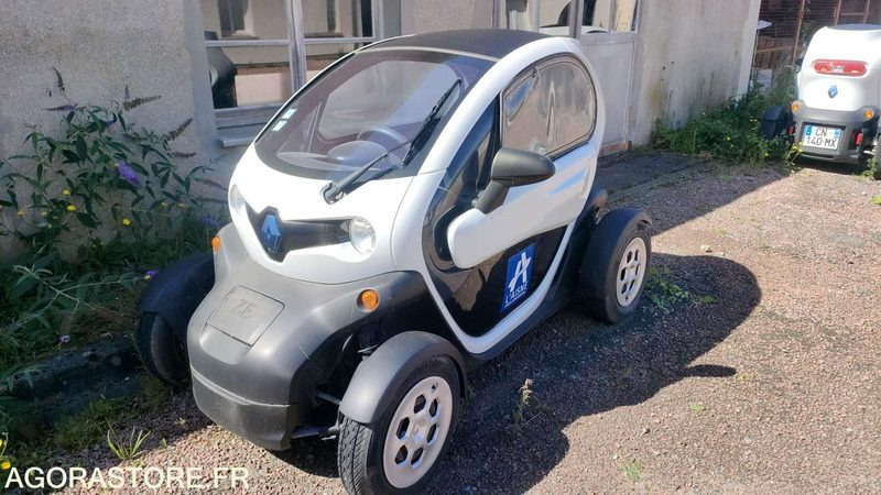 RENAULT TWIZY - 2012 - 6410 KM - Квадроцикл: фото 1 RENAULT TWIZY - 2012 - 6410 KM - Квадроцикл: фото 1