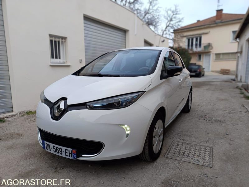 RENAULT ZOE 22 kWh 88CH CHARGE RAPIDE ACHAT INTEGRAL - 2014 - 102300KMS - Легковой автомобиль: фото 1 RENAULT ZOE 22 kWh 88CH CHARGE RAPIDE ACHAT INTEGRAL - 2014 - 102300KMS - Легковой автомобиль: фото 1
