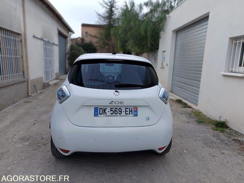 RENAULT ZOE 22 kWh 88CH CHARGE RAPIDE ACHAT INTEGRAL - 2014 - 102300KMS - Легковой автомобиль: фото 3 RENAULT ZOE 22 kWh 88CH CHARGE RAPIDE ACHAT INTEGRAL - 2014 - 102300KMS - Легковой автомобиль: фото 3