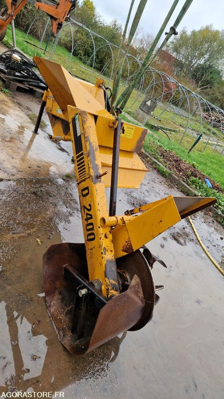 ROTOTRANCHEUSES AGRAM - Экскаватор-погрузчик: фото 3 ROTOTRANCHEUSES AGRAM - Экскаватор-погрузчик: фото 3