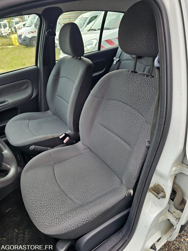Renault Clio - 2008 - 151507km - 2987WX28 - Легковой автомобиль: фото 5 Renault Clio - 2008 - 151507km - 2987WX28 - Легковой автомобиль: фото 5