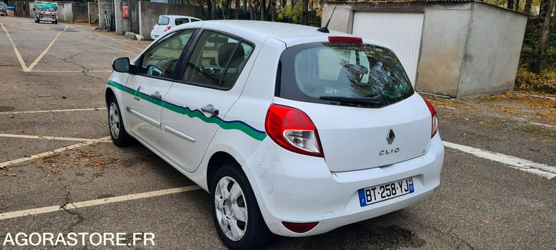 Renault Clio 3 1.5DCI - Легковой автомобиль: фото 4 Renault Clio 3 1.5DCI - Легковой автомобиль: фото 4