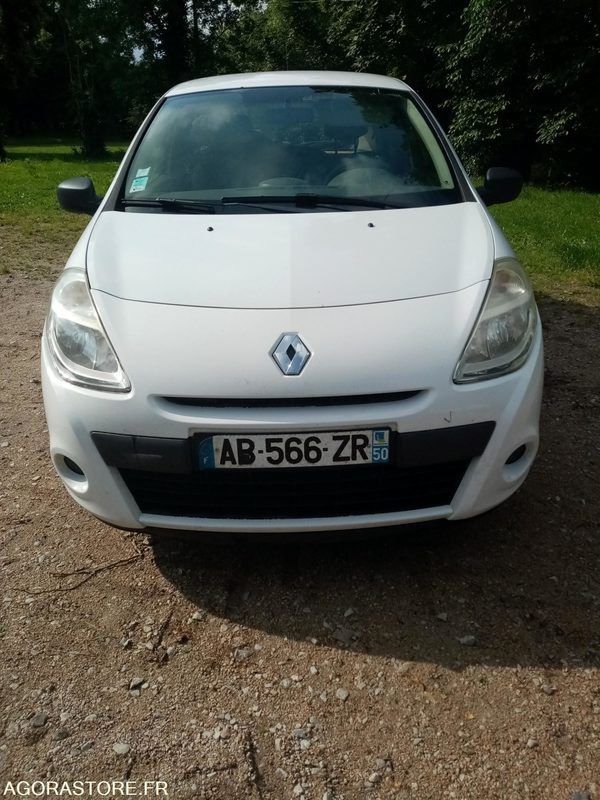 Renault Clio III 2 places 1.5 L Diesel - 211 000km - Легковой автомобиль: фото 1 Renault Clio III 2 places 1.5 L Diesel - 211 000km - Легковой автомобиль: фото 1