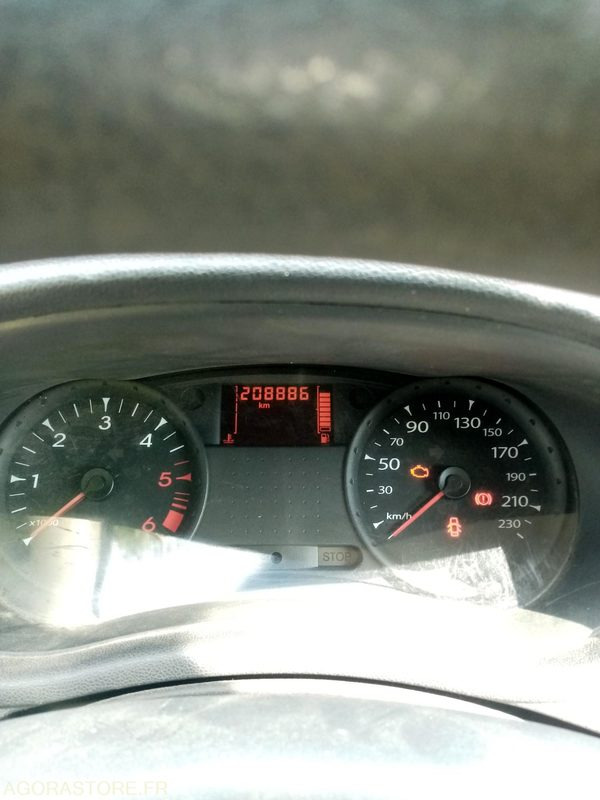 Renault Clio III 2 places 1.5 L Diesel - 211 000km - Легковой автомобиль: фото 3 Renault Clio III 2 places 1.5 L Diesel - 211 000km - Легковой автомобиль: фото 3