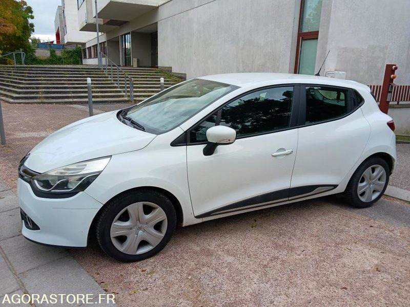 Renault Clio IV 5 Portes 1.5 dCi FAP Energy eco2 S&S 90 cv - Легковой автомобиль: фото 2 Renault Clio IV 5 Portes 1.5 dCi FAP Energy eco2 S&S 90 cv - Легковой автомобиль: фото 2
