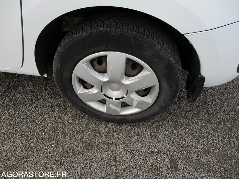 Renault Kangoo - 2016 - 74262 kms - Легковой автомобиль: фото 5 Renault Kangoo - 2016 - 74262 kms - Легковой автомобиль: фото 5