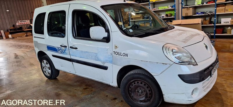 Renault Kangoo (Ancien véhicule de la Police Municipale) - Легковой автомобиль: фото 4 Renault Kangoo (Ancien véhicule de la Police Municipale) - Легковой автомобиль: фото 4