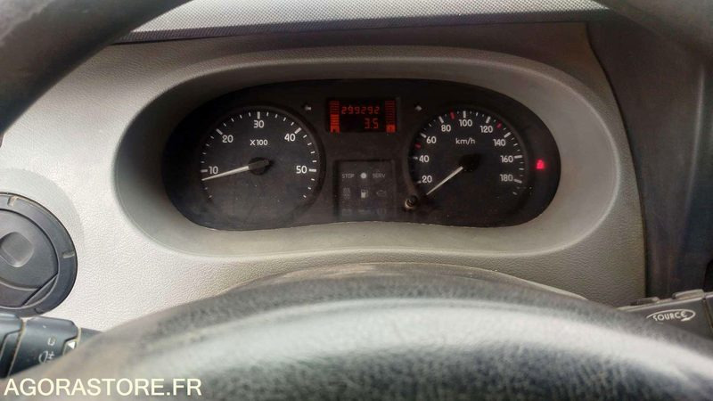 Renault Master 2004 - BQ-940-TF - 299292km - Цельнометаллический фургон: фото 4 Renault Master 2004 - BQ-940-TF - 299292km - Цельнометаллический фургон: фото 4