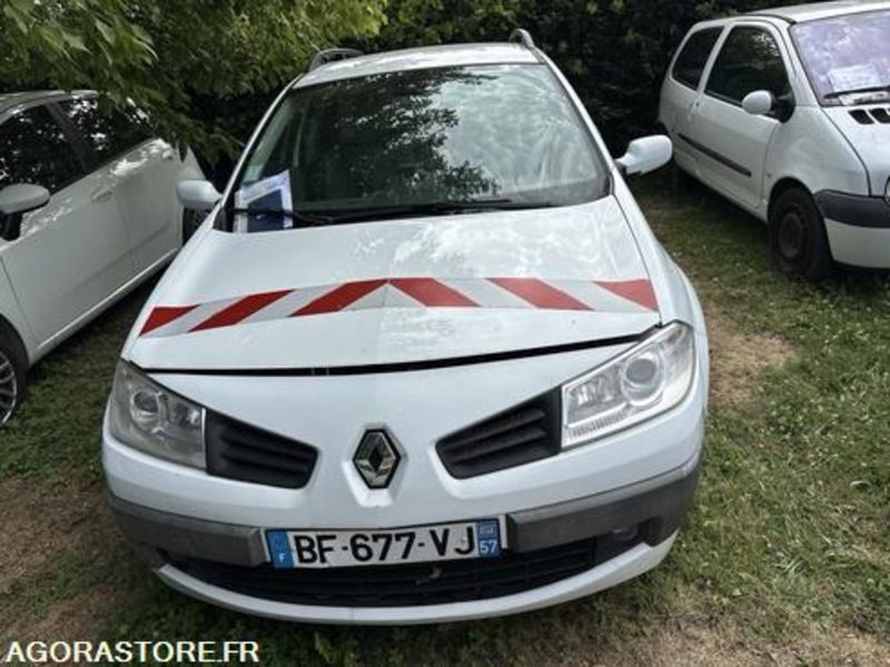 Renault Mégane - BF677VJ - Легковой автомобиль: фото 3 Renault Mégane - BF677VJ - Легковой автомобиль: фото 3