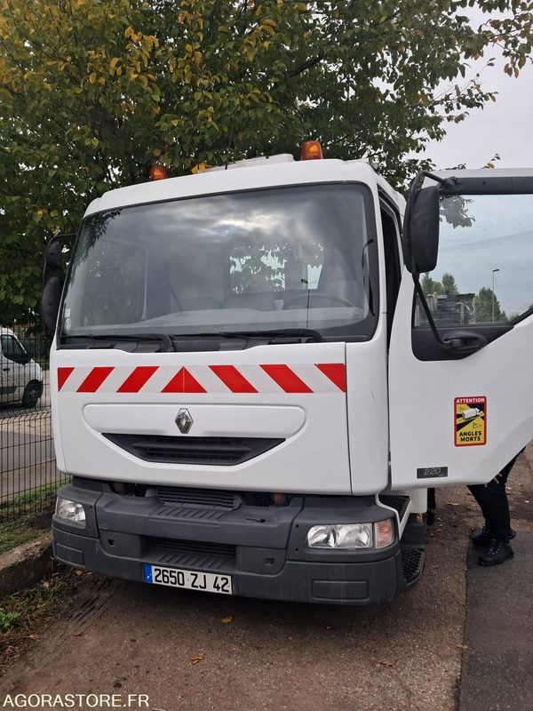 Renault Midlum 2650 ZJ 42 - Крюковой мультилифт: фото 2 Renault Midlum 2650 ZJ 42 - Крюковой мультилифт: фото 2