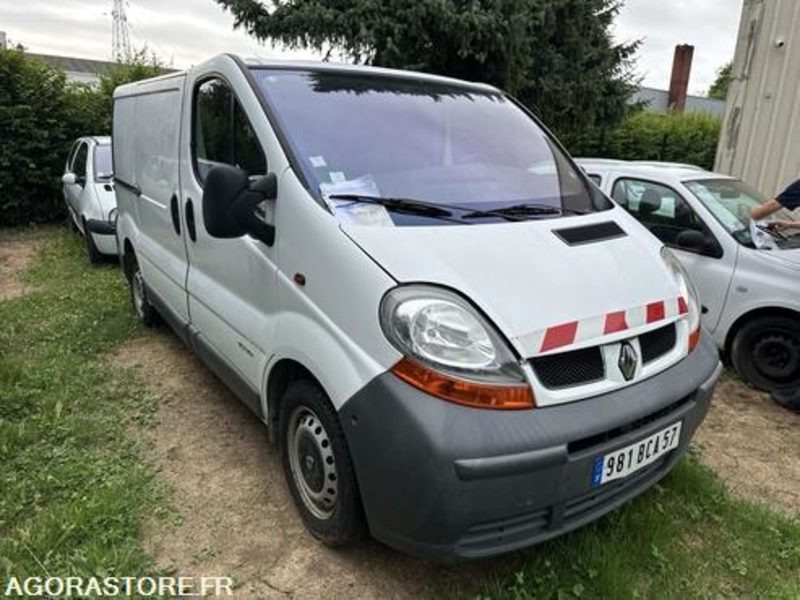 Renault Trafic - 981BCA57 - Цельнометаллический фургон: фото 3 Renault Trafic - 981BCA57 - Цельнометаллический фургон: фото 3
