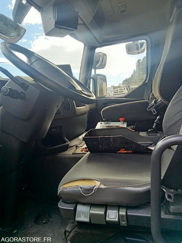 Renault Véhicule Industriel - Premium 280 - Мусоровоз: фото 4 Renault Véhicule Industriel - Premium 280 - Мусоровоз: фото 4