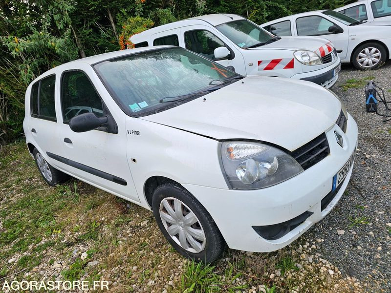 Renault clio - 2008 - 189212km - 2985WX28 - Легковой автомобиль: фото 2 Renault clio - 2008 - 189212km - 2985WX28 - Легковой автомобиль: фото 2