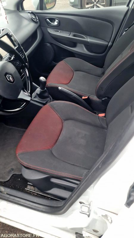 Renault clio iv 1.5 dci clim régulateur 5 places - Легковой автомобиль: фото 5 Renault clio iv 1.5 dci clim régulateur 5 places - Легковой автомобиль: фото 5