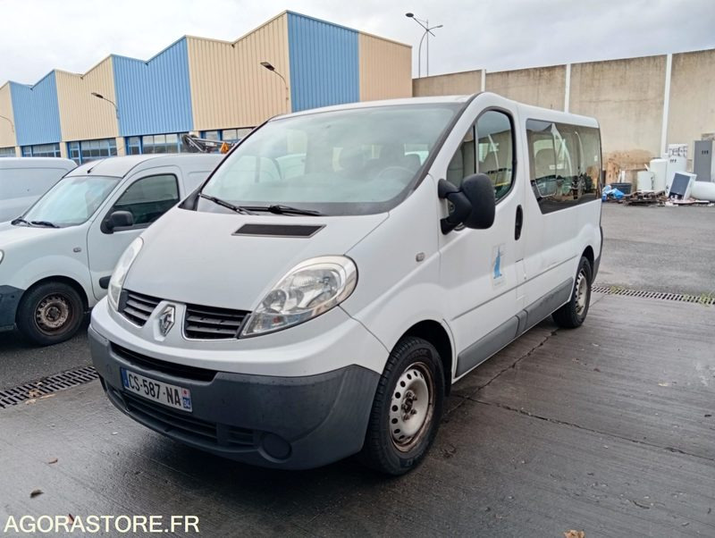 Renault trafic - Микроавтобус, Пассажирский фургон: фото 4 Renault trafic - Микроавтобус, Пассажирский фургон: фото 4