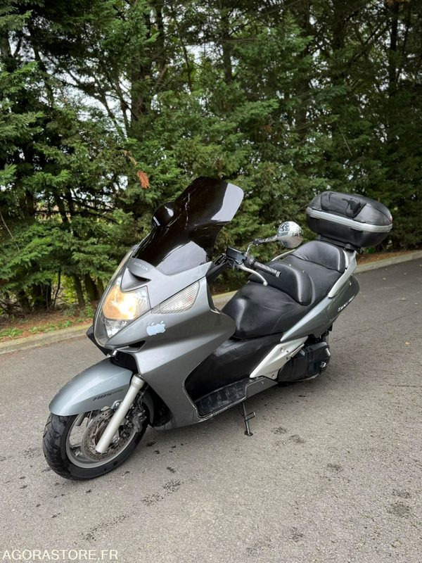 SCOOTER-HONDA-600-SILVER WING-ABS - Мотоцикл: фото 4 SCOOTER-HONDA-600-SILVER WING-ABS - Мотоцикл: фото 4