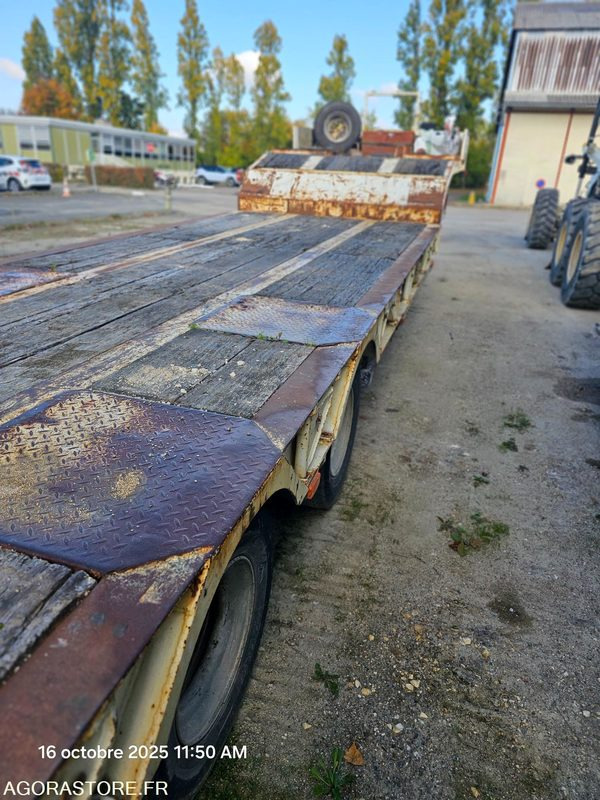 SEMI-REMORQUE PORTE ENGIN KAISER - 2001 - 128CLW77 (MPE057) - Низкорамный прицеп: фото 3 SEMI-REMORQUE PORTE ENGIN KAISER - 2001 - 128CLW77 (MPE057) - Низкорамный прицеп: фото 3