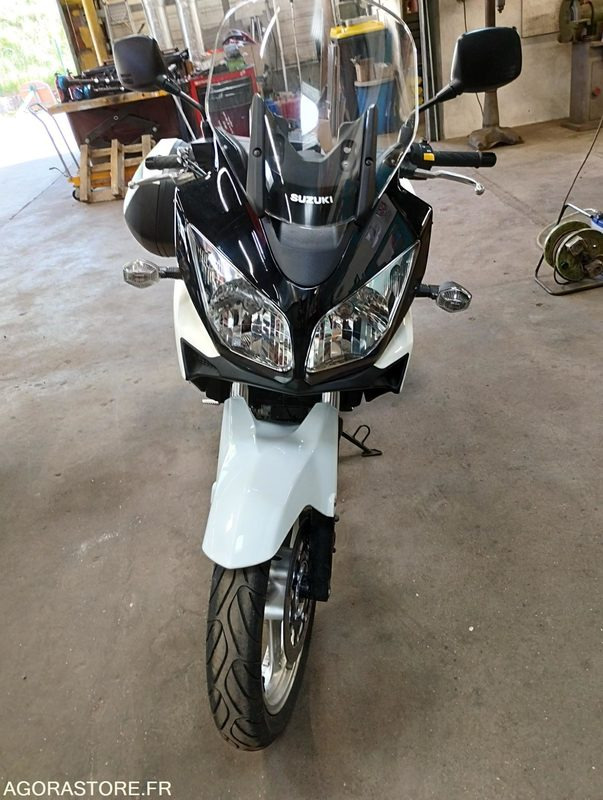 SUZUKI DL650 VSTROM 16500kms - 2009 - Мотоцикл: фото 3 SUZUKI DL650 VSTROM 16500kms - 2009 - Мотоцикл: фото 3