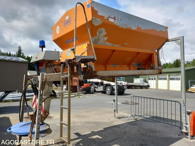 Saleuse - Разбрасыватель песка/ Соли: фото 2 Saleuse - Разбрасыватель песка/ Соли: фото 2