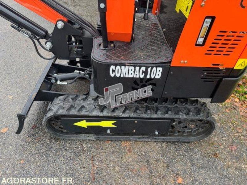 MINI PELLE A CHENILLES, MONO CYLINDRES, DIESEL, CAPACITÉ DU GODET 0.025M3, CAPAC - Сельскохозяйственная техника: фото 4 MINI PELLE A CHENILLES, MONO CYLINDRES, DIESEL, CAPACITÉ DU GODET 0.025M3, CAPAC - Сельскохозяйственная техника: фото 4