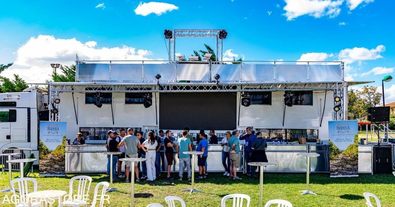 Semi Remorques DRACO - Bar - DJ - Rooftop - Полуприцеп-рефрижератор: фото 1 Semi Remorques DRACO - Bar - DJ - Rooftop - Полуприцеп-рефрижератор: фото 1