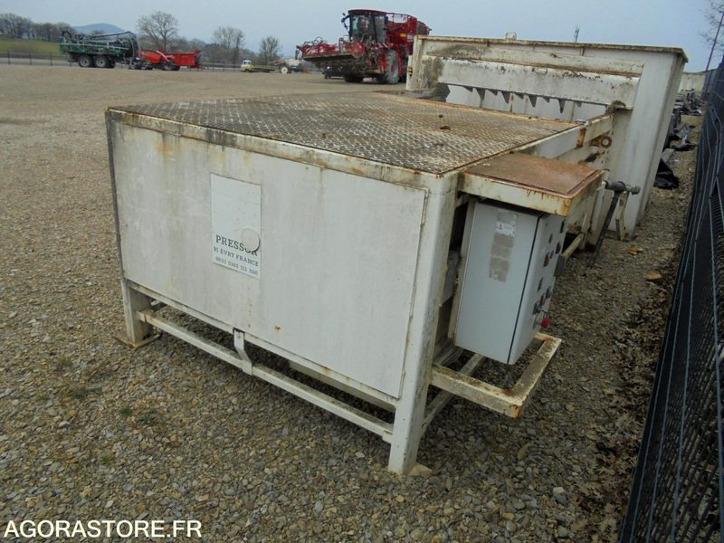 COMPACTEUR DECHET - PRESSOR AN 2006 - Сменный кузов/ Контейнер: фото 2 COMPACTEUR DECHET - PRESSOR AN 2006 - Сменный кузов/ Контейнер: фото 2