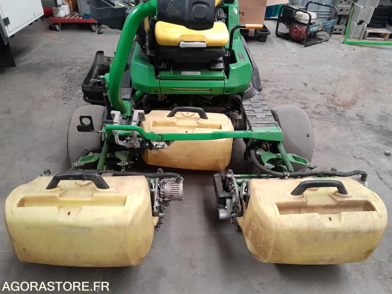 TONDEUSE AUTOPORTEE DE GREEN 2750E CUT DSL JOHN DEERE - 2024 / 600H - Садовое оборудование: фото 4 TONDEUSE AUTOPORTEE DE GREEN 2750E CUT DSL JOHN DEERE - 2024 / 600H - Садовое оборудование: фото 4