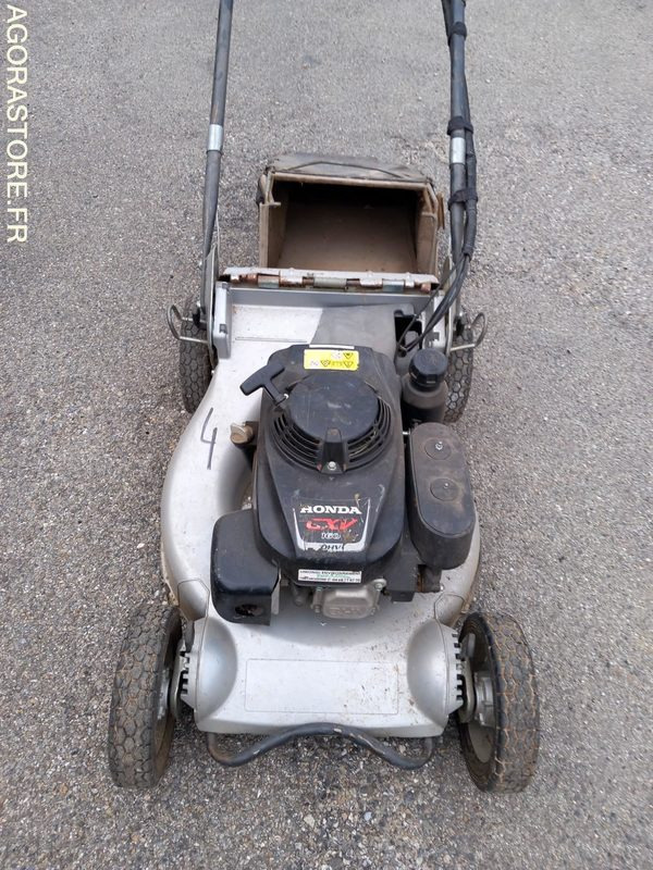 TONDEUSE THERMIQUE TRACTEE ISEKI - Газонокосилка: фото 1 TONDEUSE THERMIQUE TRACTEE ISEKI - Газонокосилка: фото 1