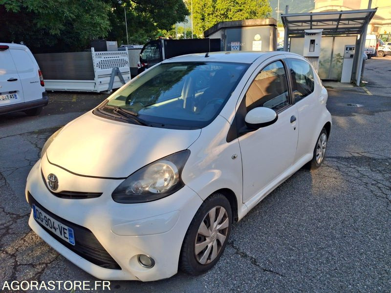 Toyota AYGO 115578kms - 2014 - Легковой автомобиль: фото 2 Toyota AYGO 115578kms - 2014 - Легковой автомобиль: фото 2