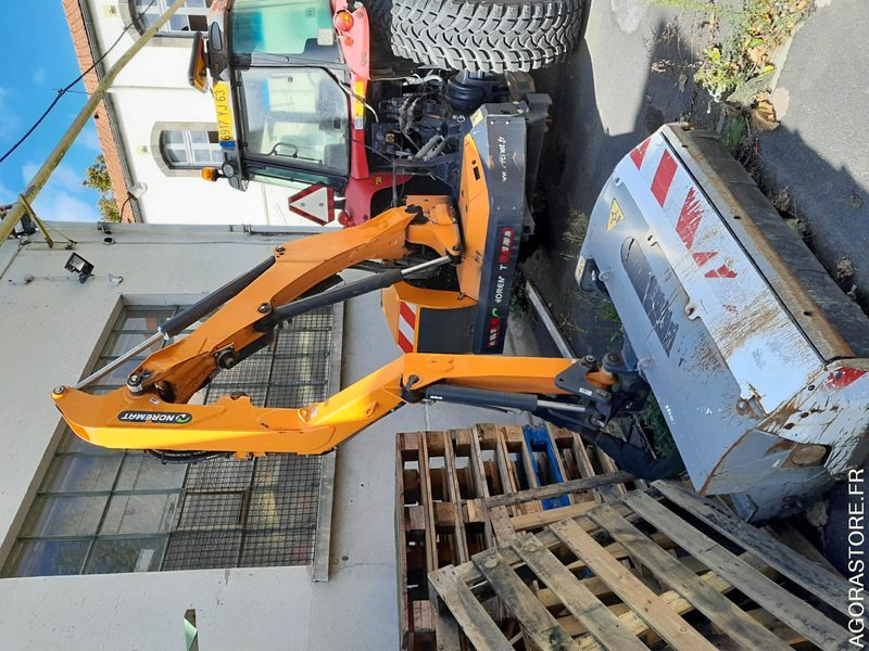 Tracteur Massey Ferguson + broyeur Noremat - Трактор: фото 5 Tracteur Massey Ferguson + broyeur Noremat - Трактор: фото 5