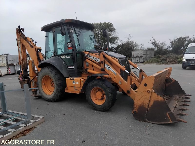 Tractopelle Case 580SR-4PT - Экскаватор-погрузчик: фото 1 Tractopelle Case 580SR-4PT - Экскаватор-погрузчик: фото 1
