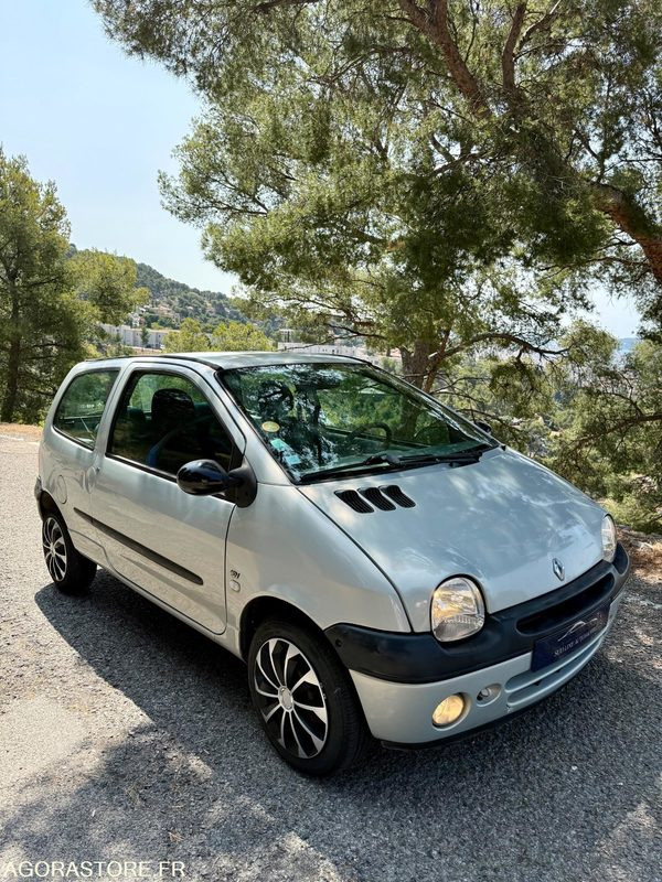Twingo 1.2 16v kiss cool CLIM - Легковой автомобиль: фото 4 Twingo 1.2 16v kiss cool CLIM - Легковой автомобиль: фото 4